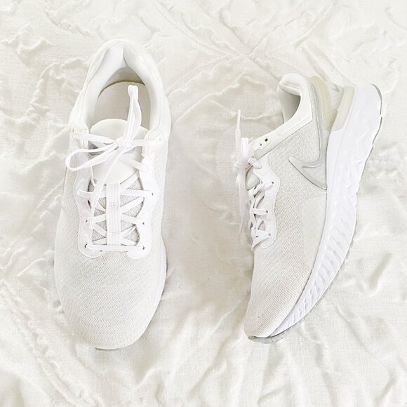 Nike Womens React Miler Casual Running Shoe Size 12 - Picture 2 of 7